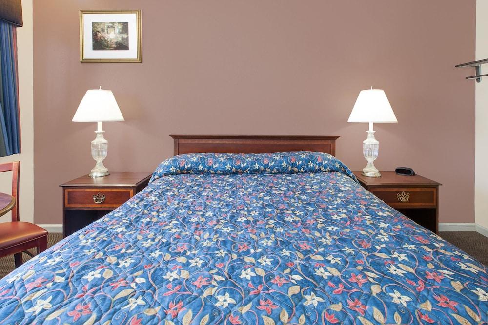 Imperial Inn Grand Blanc Εξωτερικό φωτογραφία