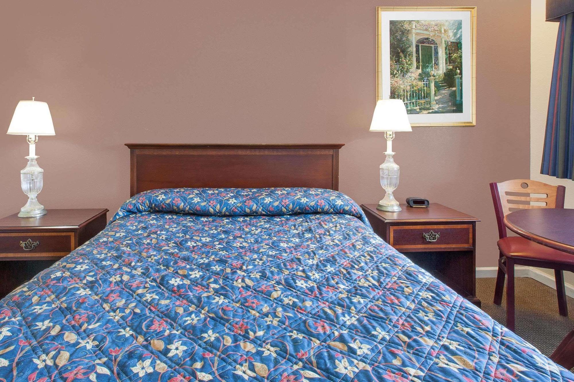 Imperial Inn Grand Blanc Εξωτερικό φωτογραφία